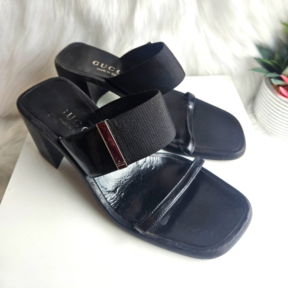 Gucci Black Patent Leather Block Heel Sandals with Elastic Strap